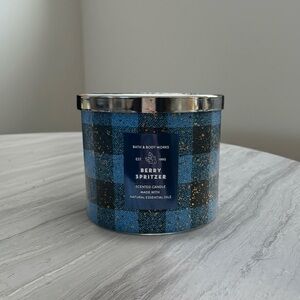 NEW Bath & Body Works Berry Spritzer Scented Candle